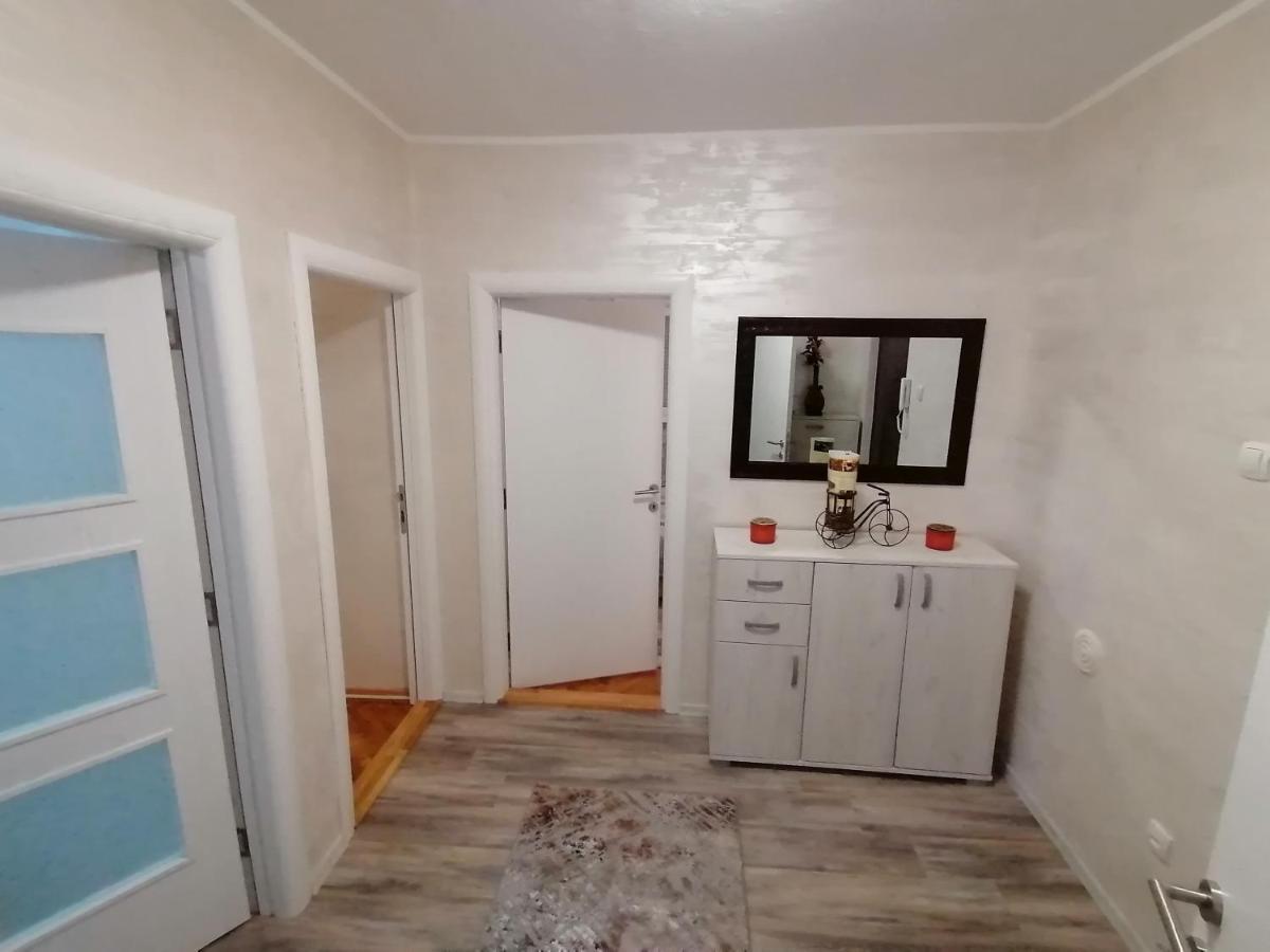 Appartamento Vemiur Čačak Esterno foto