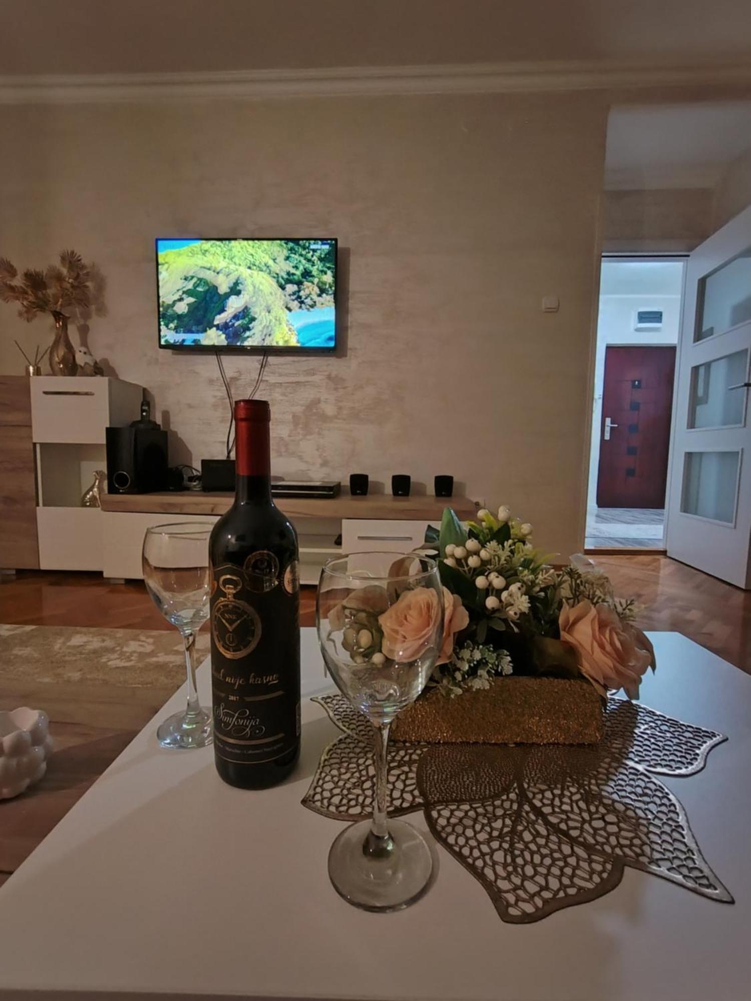 Appartamento Vemiur Čačak Esterno foto
