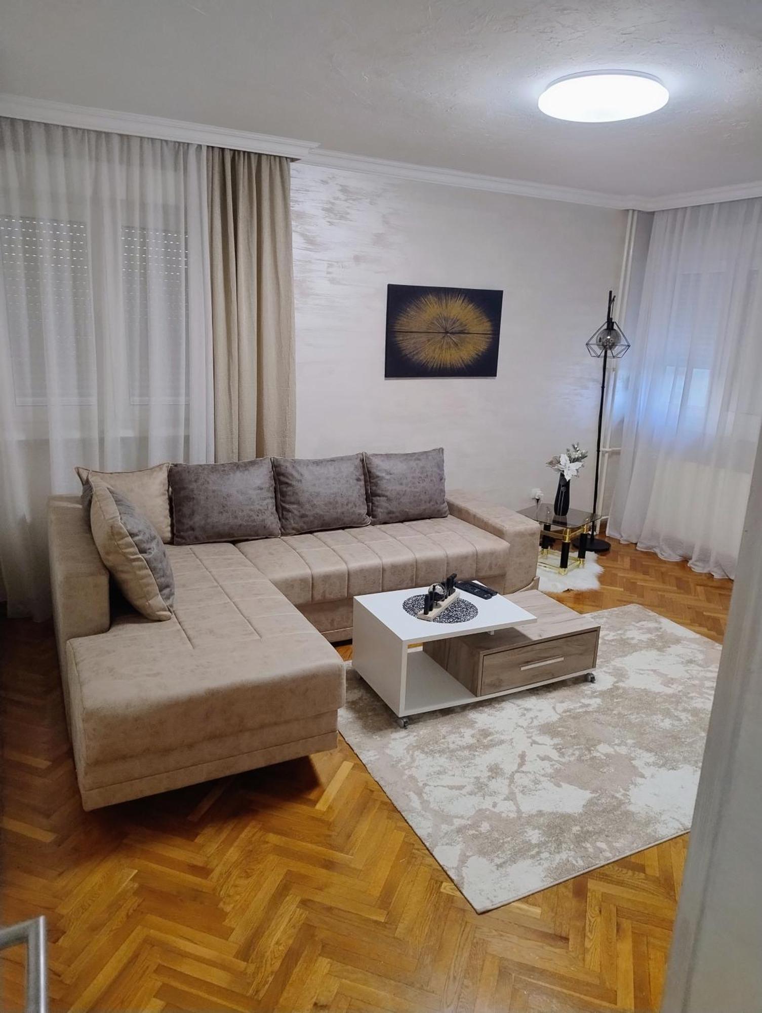 Appartamento Vemiur Čačak Esterno foto