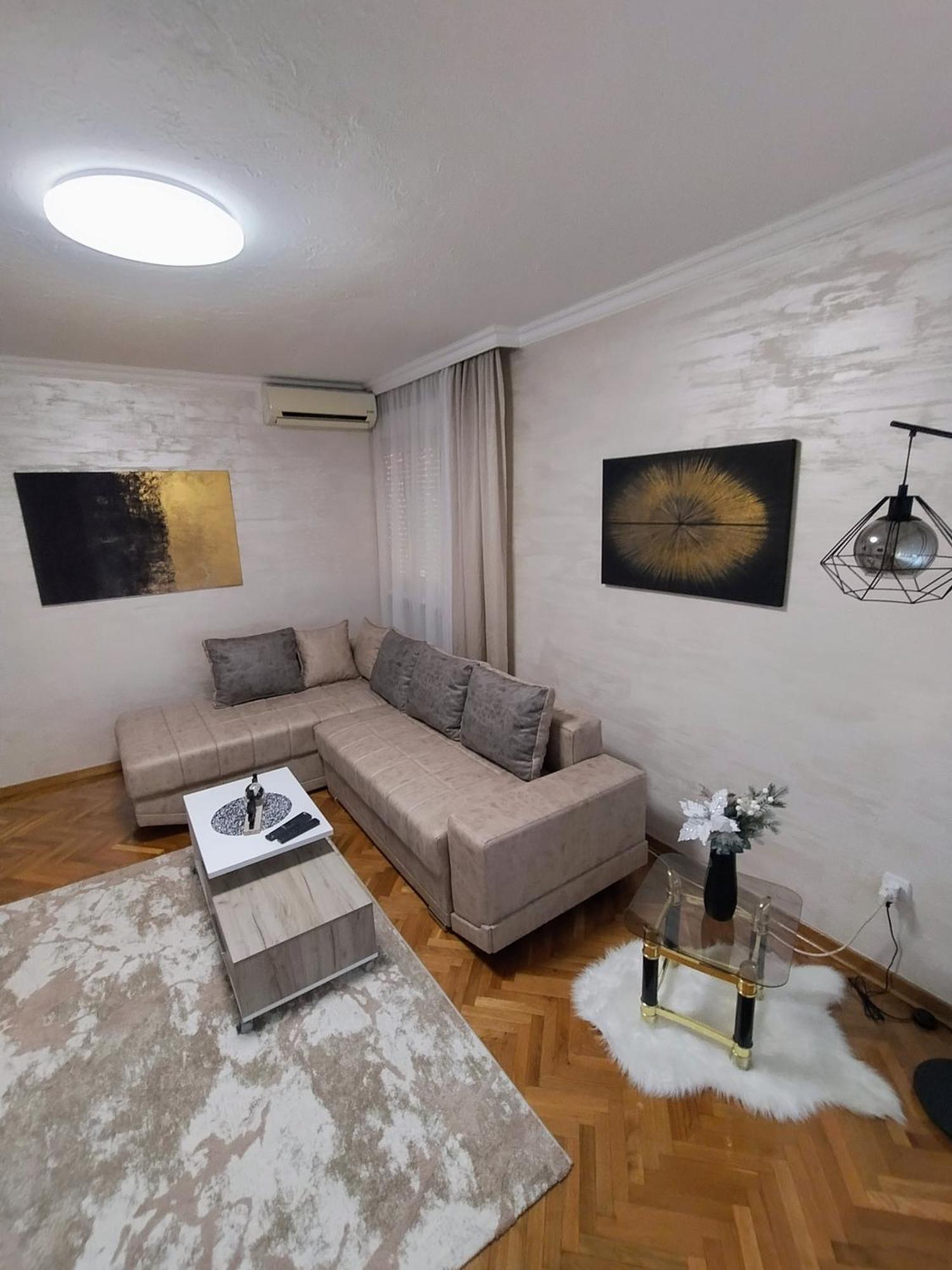 Appartamento Vemiur Čačak Esterno foto